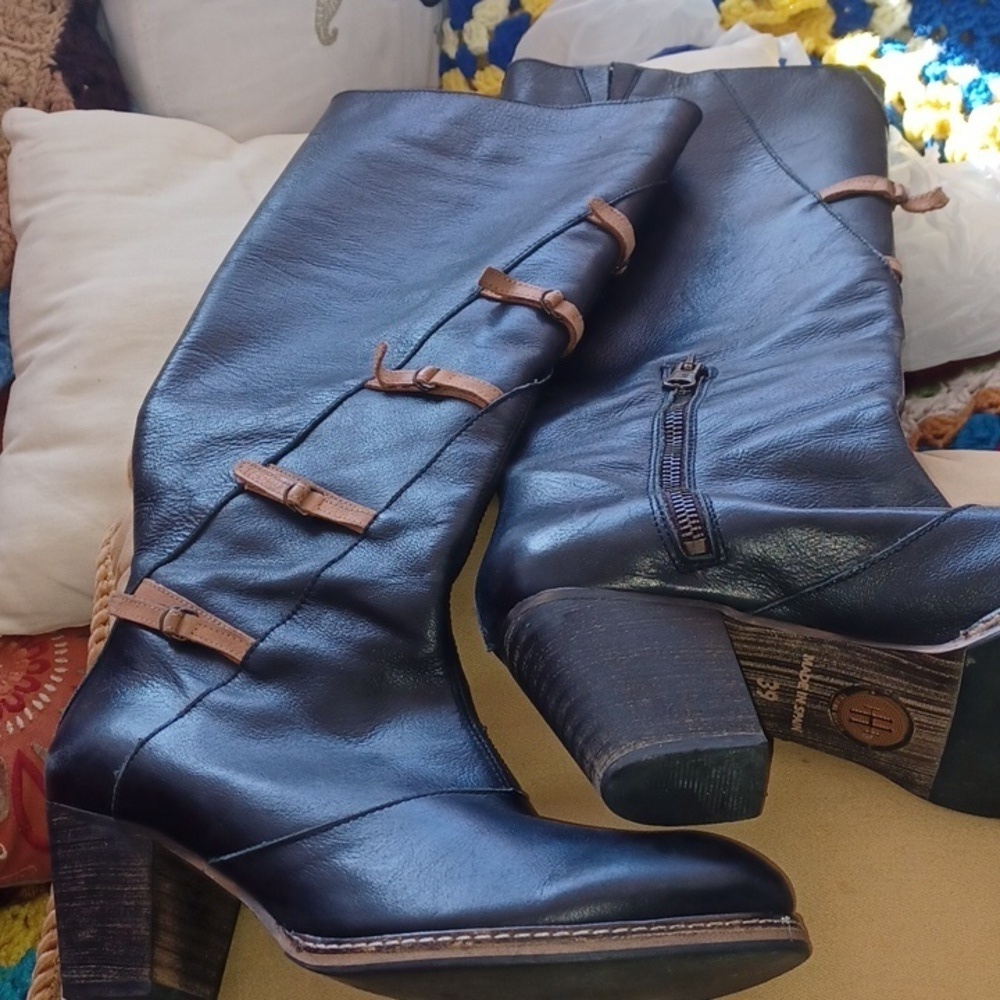 Holding Horses Anthropologie Tall leather boot Dylano, size 39